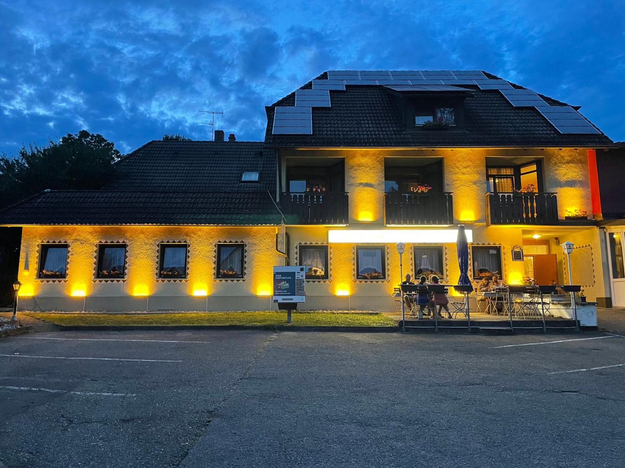 Beny Hotel Restaurant Hertingen Exterior foto